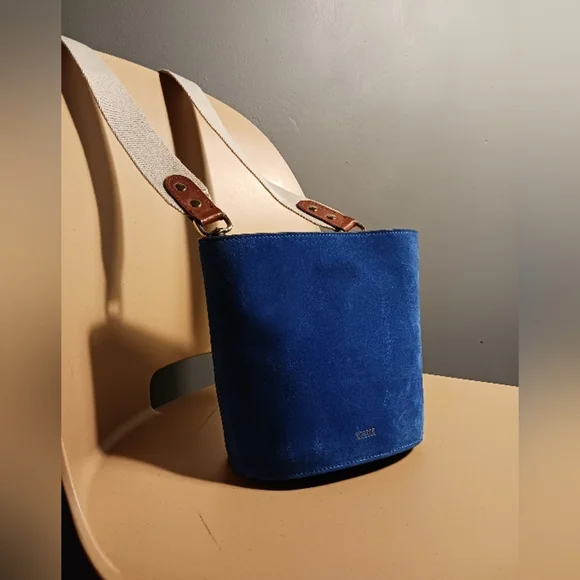 CLOSED royal blue suede crossbody bag - Picture 2 of 12